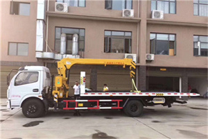 旧县附近汽车轮胎更换